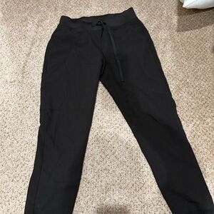 Mandala women’s jogger scrubs